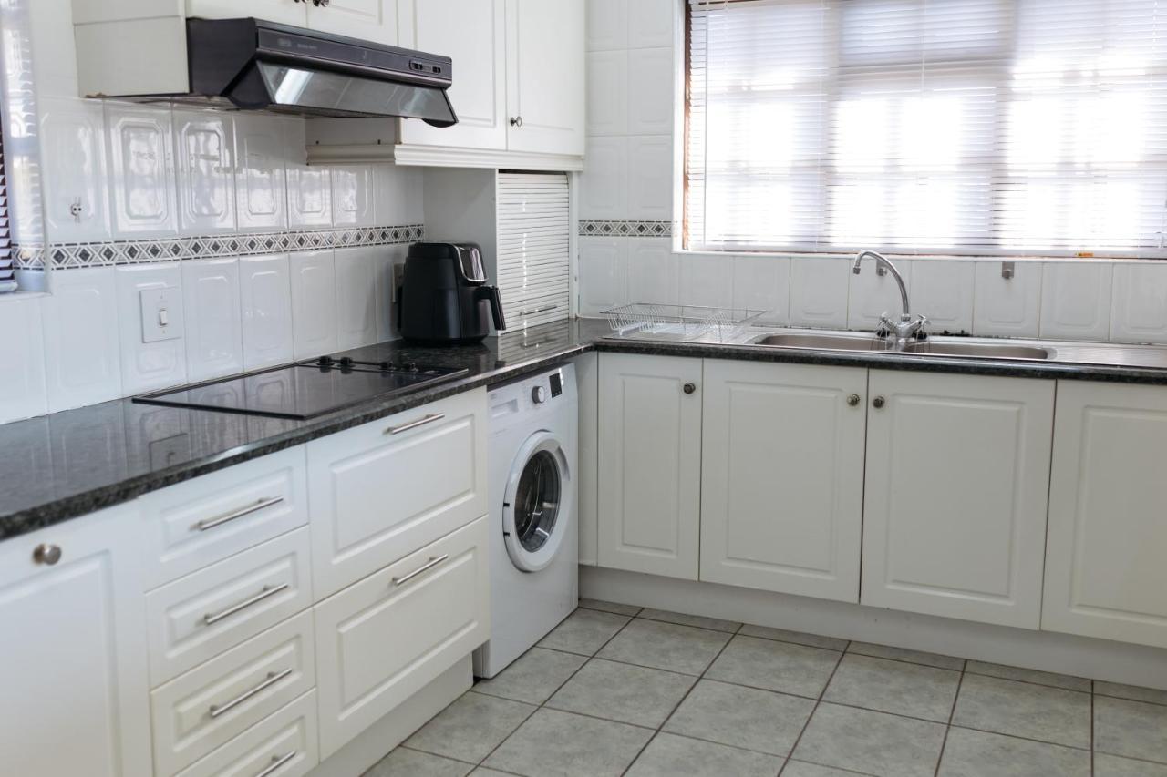 Nahoon Beach Villas Self Catering Apartments East London Exteriör bild