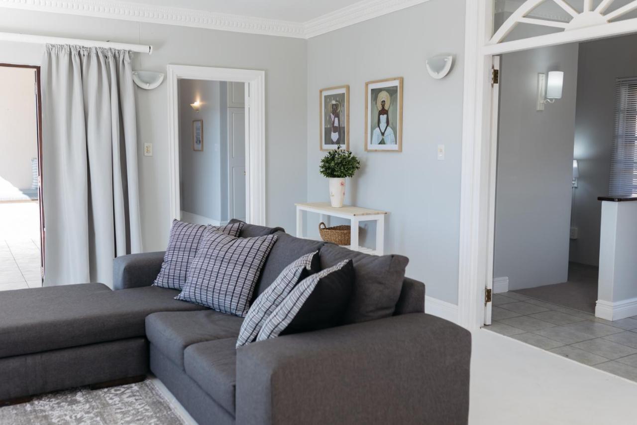 Nahoon Beach Villas Self Catering Apartments East London Exteriör bild